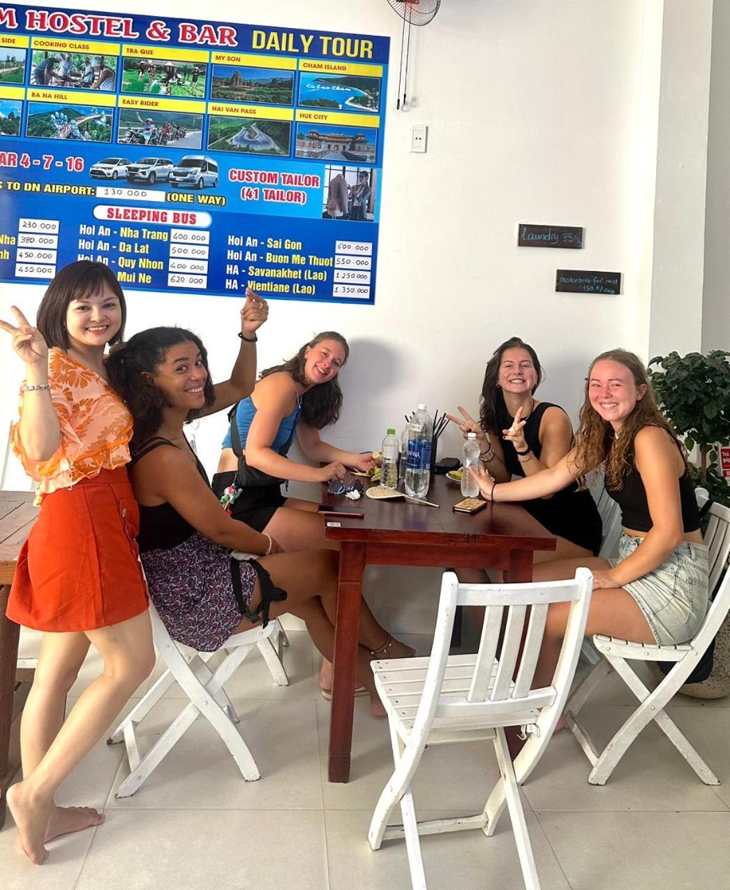 Dom Hostel And Bar Hội An Extérieur photo